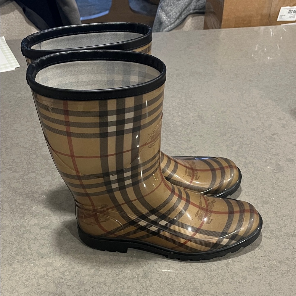 Burberry Tan and Black Checkered Boots